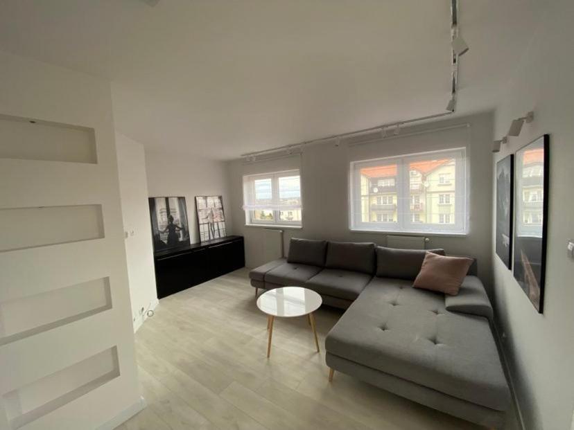 Ferienwohnung 3 Pokojowy Nowoczesny Apartament Z Widokiem Na Jeziorak Iława Exterior foto